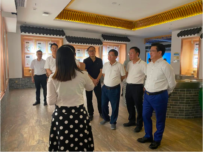 衍生動(dòng)態(tài)丨揭陽市政協(xié)主席崔建軍一行蒞臨衍生健康產(chǎn)業(yè)園參觀考察